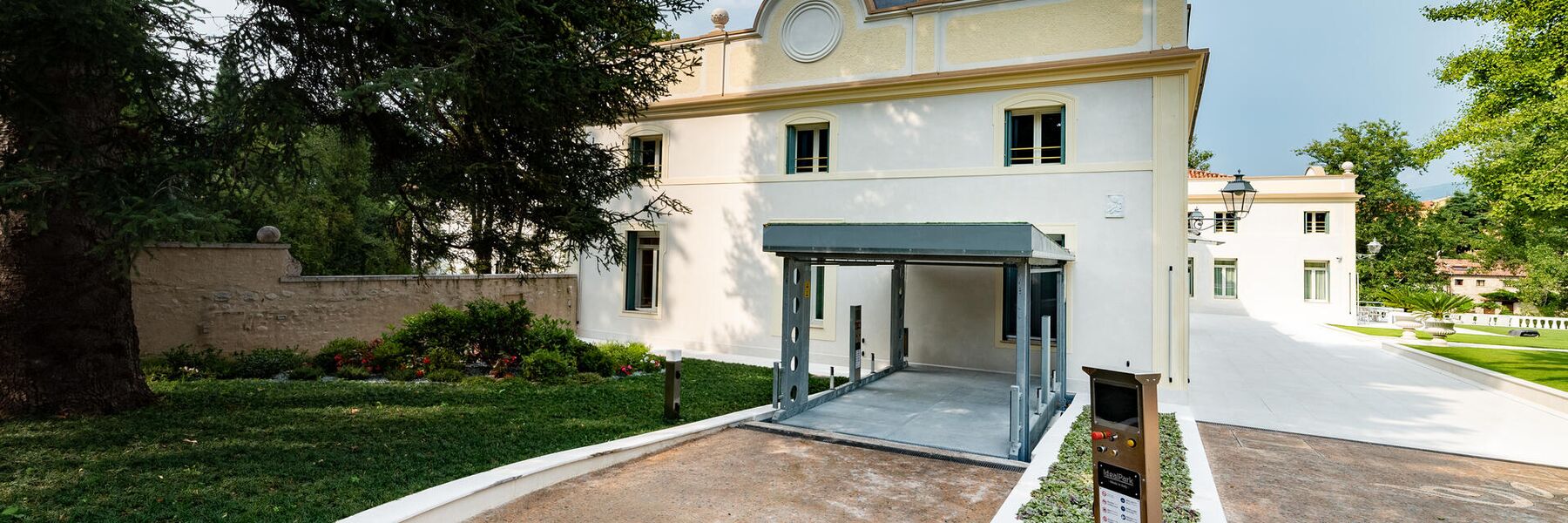 1653039731-3572_3-project-car-lift-bassano-del-grappa-1.jpg