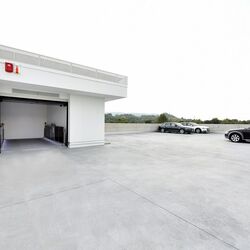 1653037931-3918_1-car-lift-ip1-hmt-v07-14.jpg