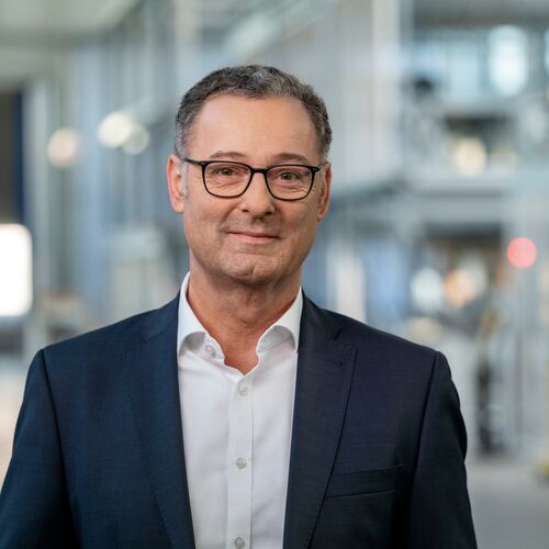 Portrait photo of Markus Hofheinz, CEO of WÖHR Autoparksysteme