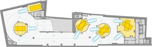The diagram shows the position of the entry bay in a parking system