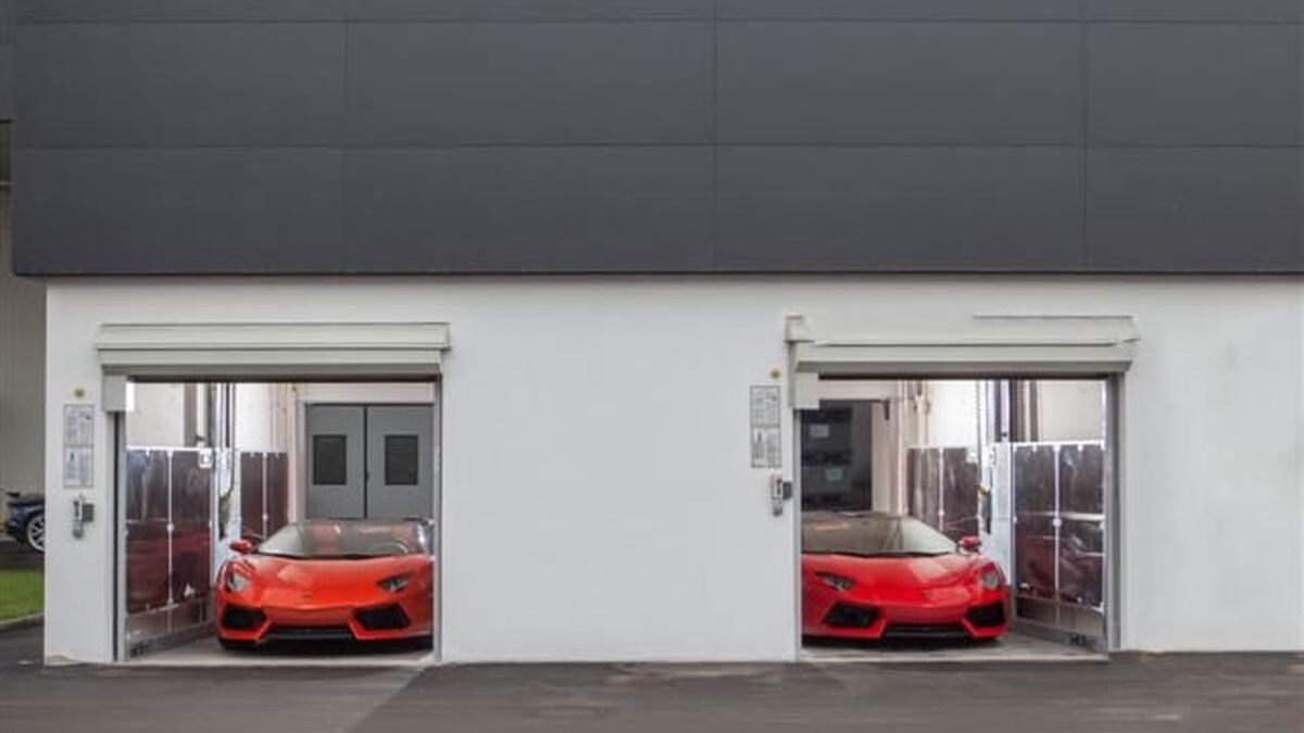1452677496-9_1-3-car-lifts.jpg