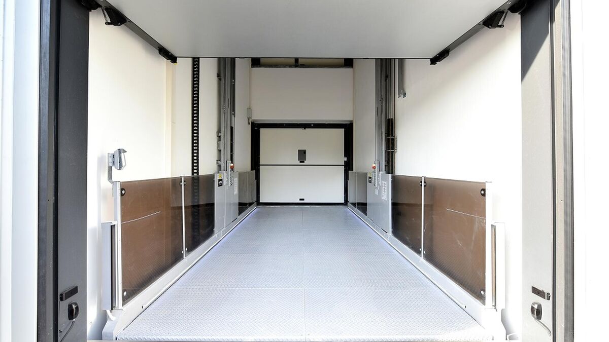 1653037932-4102_1-car-lift-ip1-hmt-v07-3.jpg